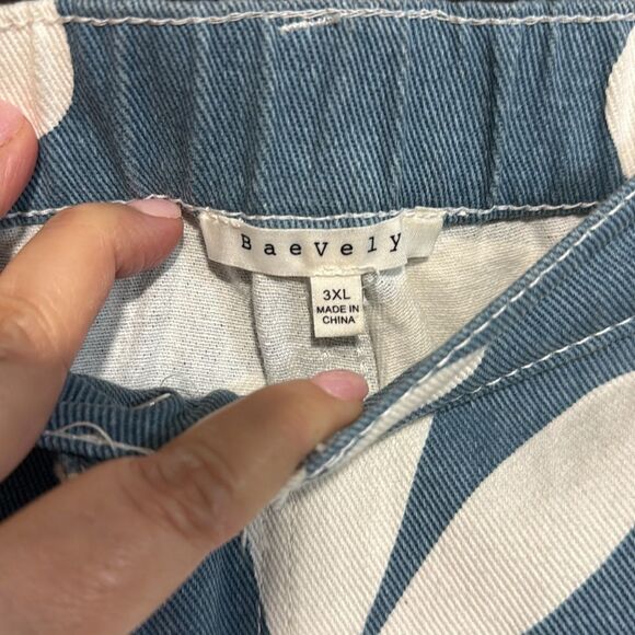 NEW Baevely Flower Jeans Size 3XL - Picture 3 of 6